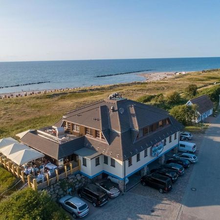 Moby Dick Hotel & Ferienwohnungen Wustrow  Buitenkant foto